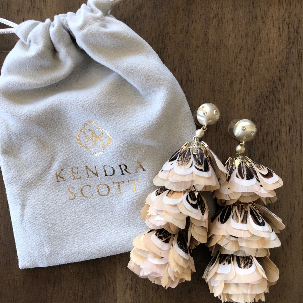 Lenin Gold Earrings in Ivory Feathers